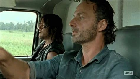 Walking Dead S06e10 Rick And Daryl Chasing Jesus Youtube