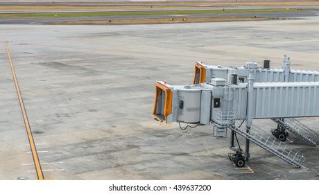 Airport Terminal Boarding Gate Stock Photo 439637200 | Shutterstock