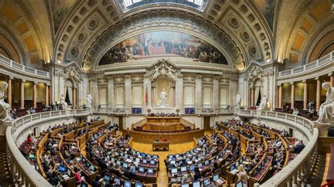 PaÍs Assembleia Da República Ps Preside A Oito Comissões