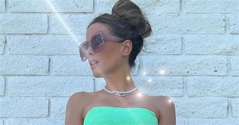 Kate Beckinsale 49 Parades Jaw Dropping Figure As She Sizzles In Skimpy Bikini Snap Daily Star