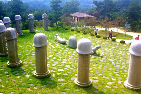 Haesindang Park El Parque De Los Penes De Corea Del Sur Que Rivaliza