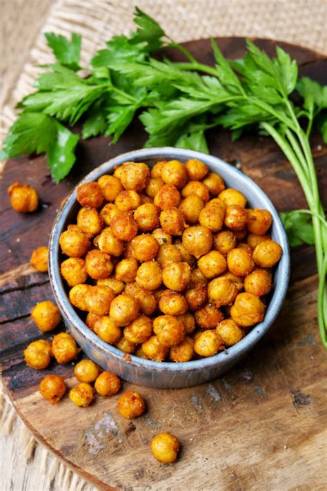 Geröstete Kichererbsen der gesunde Snack aus dem Ofen