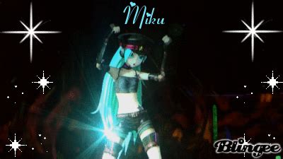 Hatsune Miku Live Concert Picture #129334383 | Blingee.com