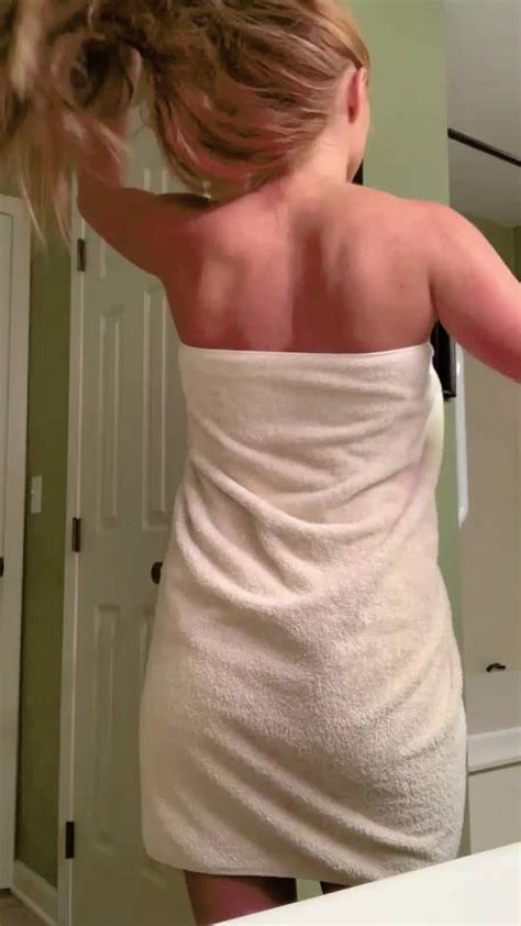 Would You Eat My Ass Straight Out Of The Shower Scrolller