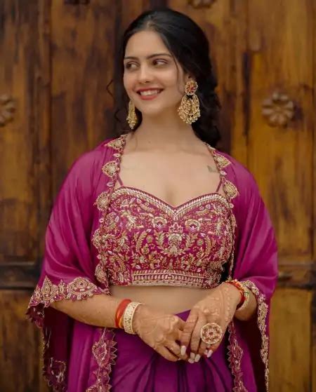 Diksha Sharma Top 20 Hot Pics And Photo