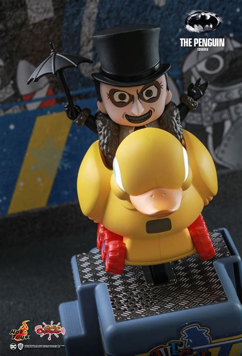 Batman Returns Penguin CosRider Hot Toys Figure Kollectable Kaos
