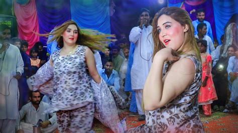 Ghurbat Wekh K Kand Kar Gay Ho Chiriya Queen Dance Performance