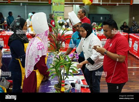 Fiesta Satok Cooking Competition Judges At Sungai Maong Community