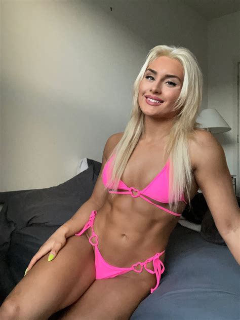 Tiffany Stratton : r/LadiesOfWrestling