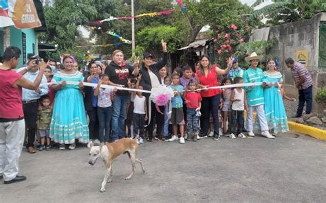 Inauguran tres nuevas calles asfaltadas en el barrio Hilario Sánchez