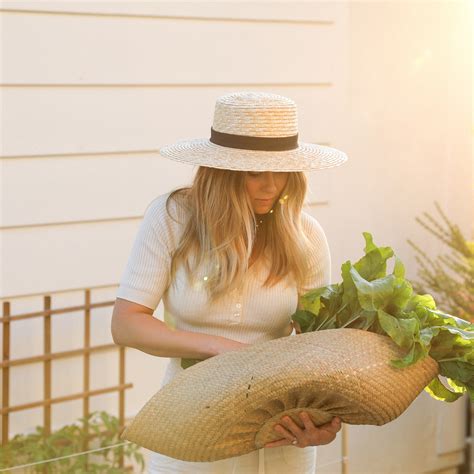 10 Ways to Wind Down - Lauren Conrad