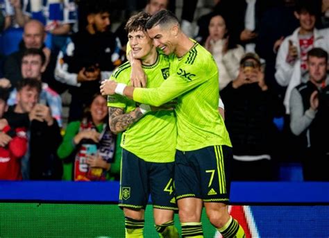 Alejandro Garnacho marcó su primer gol con Manchester United