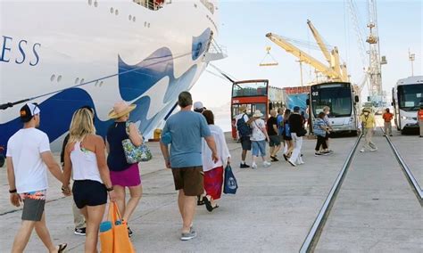 Más de 300 mil personas han visitado por primera vez Mazatlán vía