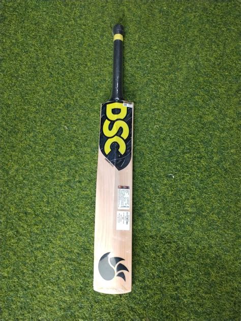 Standard Handle Brown And Black DSC English Willow Cricket Bat At Rs