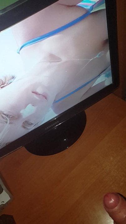 Big Cumshot On Bikini Girl XHamster