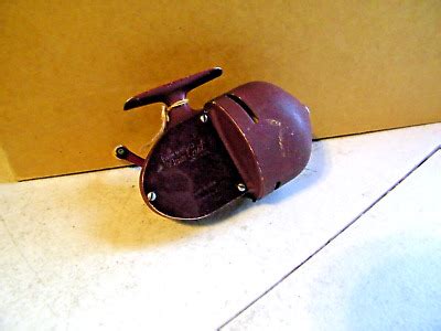 Casting Reel Vintage South Bend Spin Cast Model A Closed Face Usa