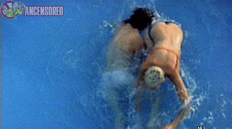 Naked Delfine Bafort In Steve Sky