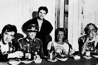 Jolly Joker S Ohrenbalsam Sex Pistols A Punk Prayer By Ronnie Biggs Maxi