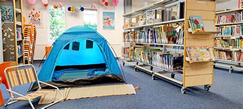 Marcel Schmeier On Twitter Het Is Vakantie In De Bibliotheek Lekker