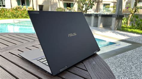 Asus Expertbook B7 Flip review: Work anywhere - Can Buy or Not