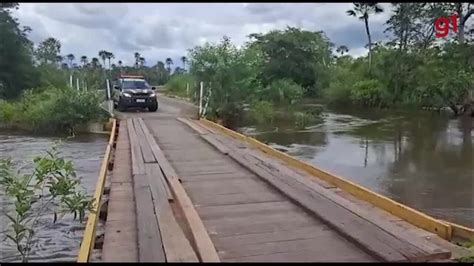 Vídeo PRF libera trecho da BR 222 que estava alagado em Piripiri