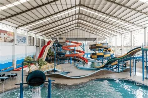 Waterboom Cempaka Hill Jember Kolam Renang Dengan Konsep Indoor Gak