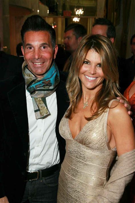 Lori Loughlin Mossimo Giannulli Vacation On Probation Us Weekly