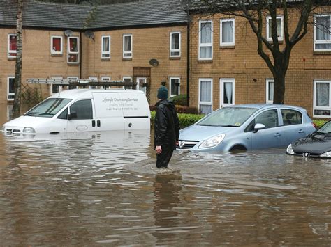 Uk Flooding 10 000 Rochdale Homes Without Electricity As Lancashire