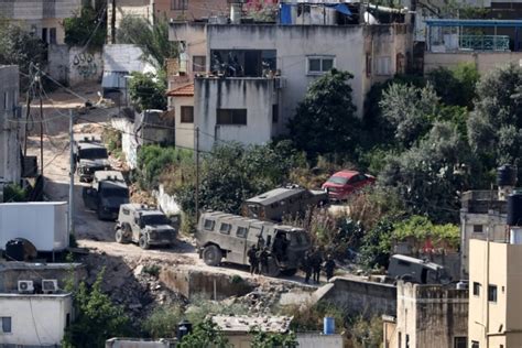 Roter Halbmond Tote Bei Israelischem Milit Reinsatz Im