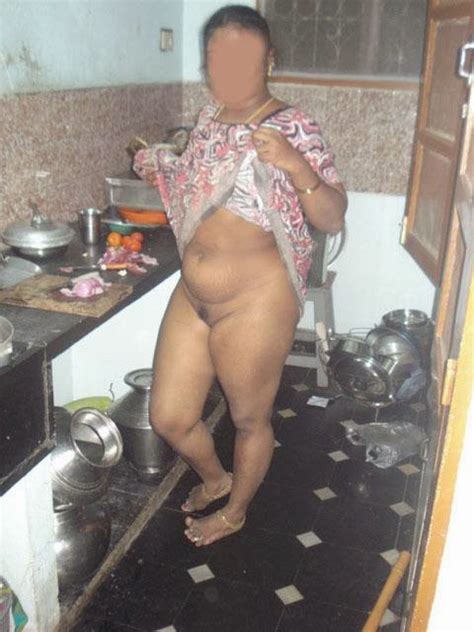 Indian Naked And Hot Kamini Enjoying With Boss