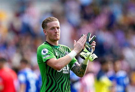 Everton And England Goalkeeper Jordan Pickford Ruled Out For A Month