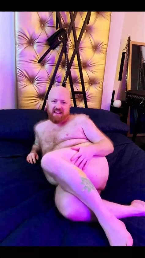 Hairy Trans Man Ftm Fucks Himself From Behind Shemale Porn Feat RonBeastlyFTM By FapHouse
