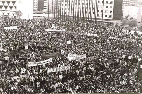 En Este De Octubre Memorial De Tlatelolco De Rosario Castellanos