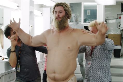 In Avengers Endgame Chris Hemsworth Wore A 70 Pound Fat Suit For The