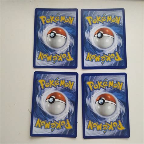 Se produkter som liknar Pokémon 4st Kort Från Celebra på Tradera