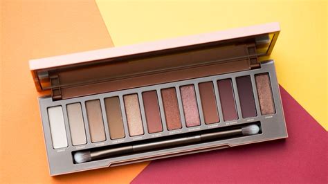 The Urban Decay Naked Heat Palette Is Coming And It S Fire Glamour