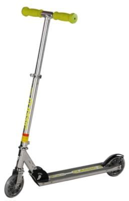 The JD Bug Classic 4 Green Scooter is a high quality, ultra light ...