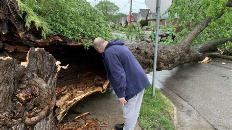 Poderosa tormenta eléctrica azota a Canadá confirman muertos y heridos