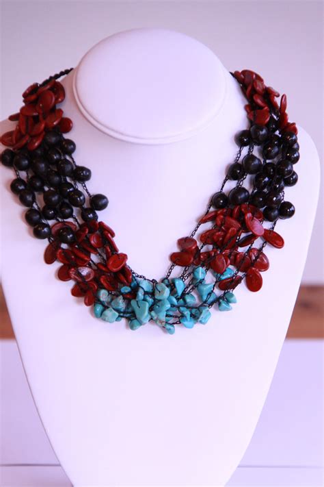 Statement Necklace On Luulla