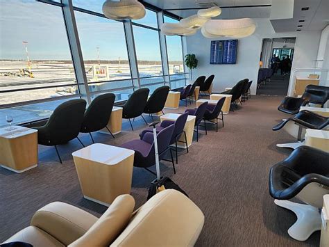 HEL Finnair Business Class Lounge Helsinki Review Loungeindex