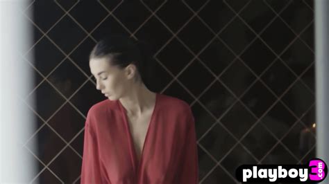 Big Natural Tits Babe Enjoyed Hot Posing And Exposed Beautiful Big Tits