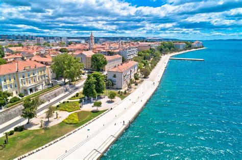 La Ciudad De Zadar Croacia Visto Desde Arriba Imagen De Archivo