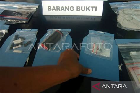 Polda Sulsel Bekuk Dua Anggota Dprd Diduga Konsumsi Narkoba Antara News