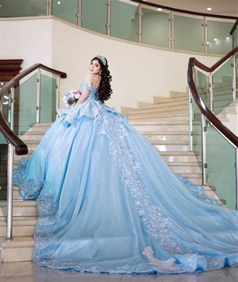 Pin By Isabel Draiman On Xv Azul Varios Light Blue Quinceanera Dresses Quinceanera Dresses