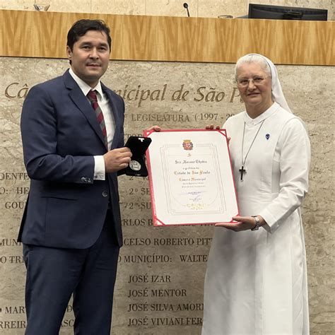 Diretora Presidente Do Santa Marcelina Sa De Irm Rosane Ghedin