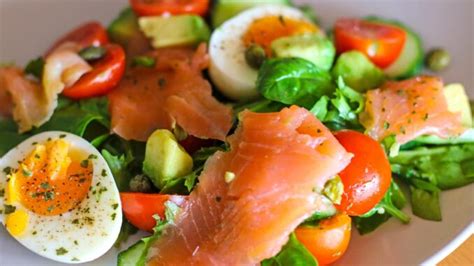 Keto Friendly Smoked Salmon Avocado Salad With Eggs Making Salads