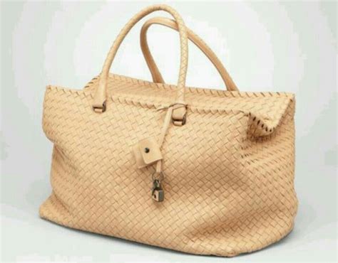 Pin By Nelianaldio On Nude 05 Bags Latest Handbags Big Bags