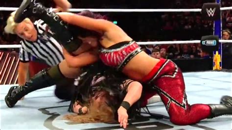 Bayley Bra Slips Caught On Camera Against Piper Niven At Wwe Clash At