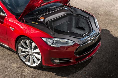 Tesla electric cars have quality issues, but owners love them regardless