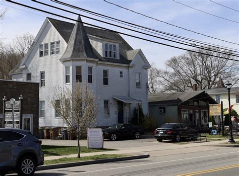 Redevelopment In Niantic Displaces Popular Café Sparks Questions About